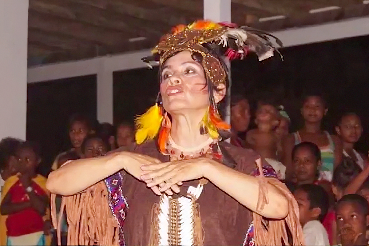 Flor Cortés, maestra fundadora de Teatro Opción de Vida en El Totumo, Necoclí